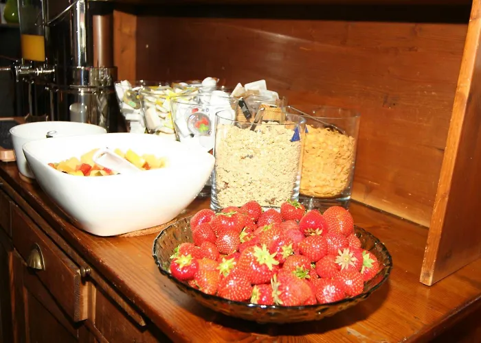 Отель Albion 3*